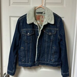 Sherpa lined Levi Jacket sz Large NEW